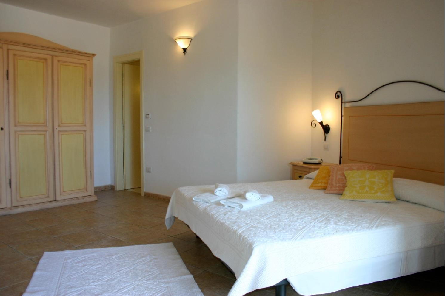 Hotel Li Graniti Baia Sardinia Exteriér fotografie