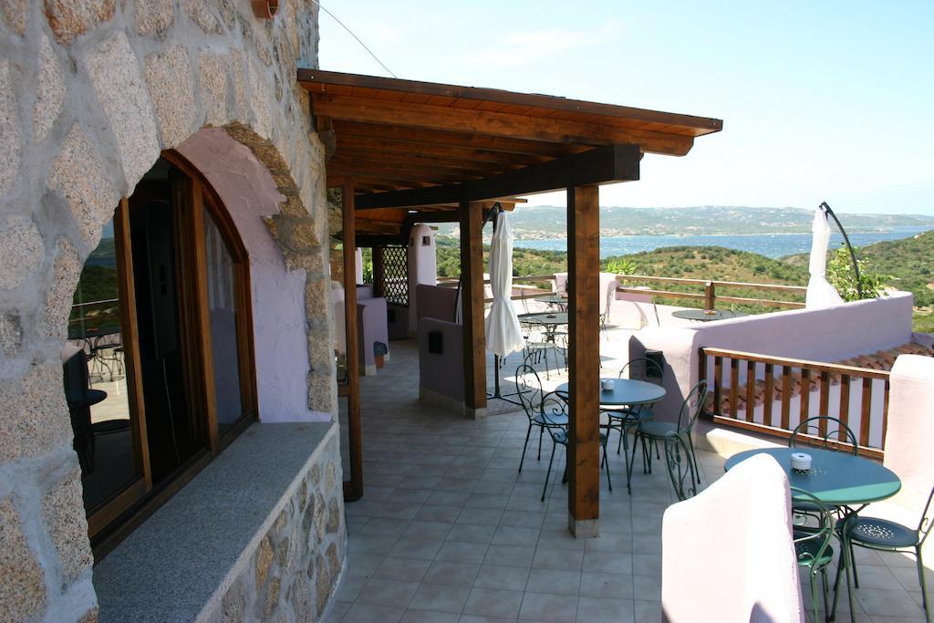 Hotel Li Graniti Baia Sardinia Exteriér fotografie