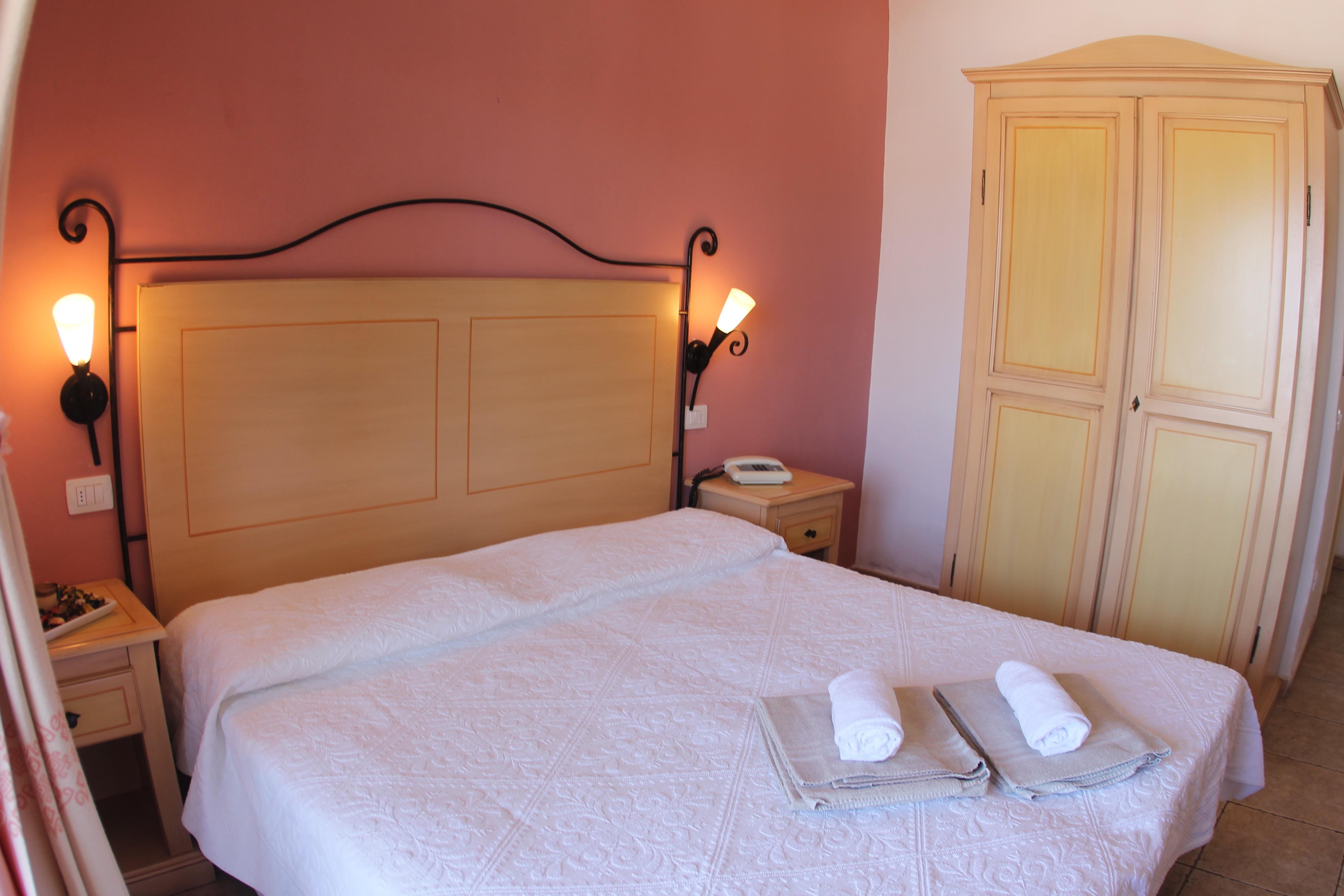 Hotel Li Graniti Baia Sardinia Exteriér fotografie