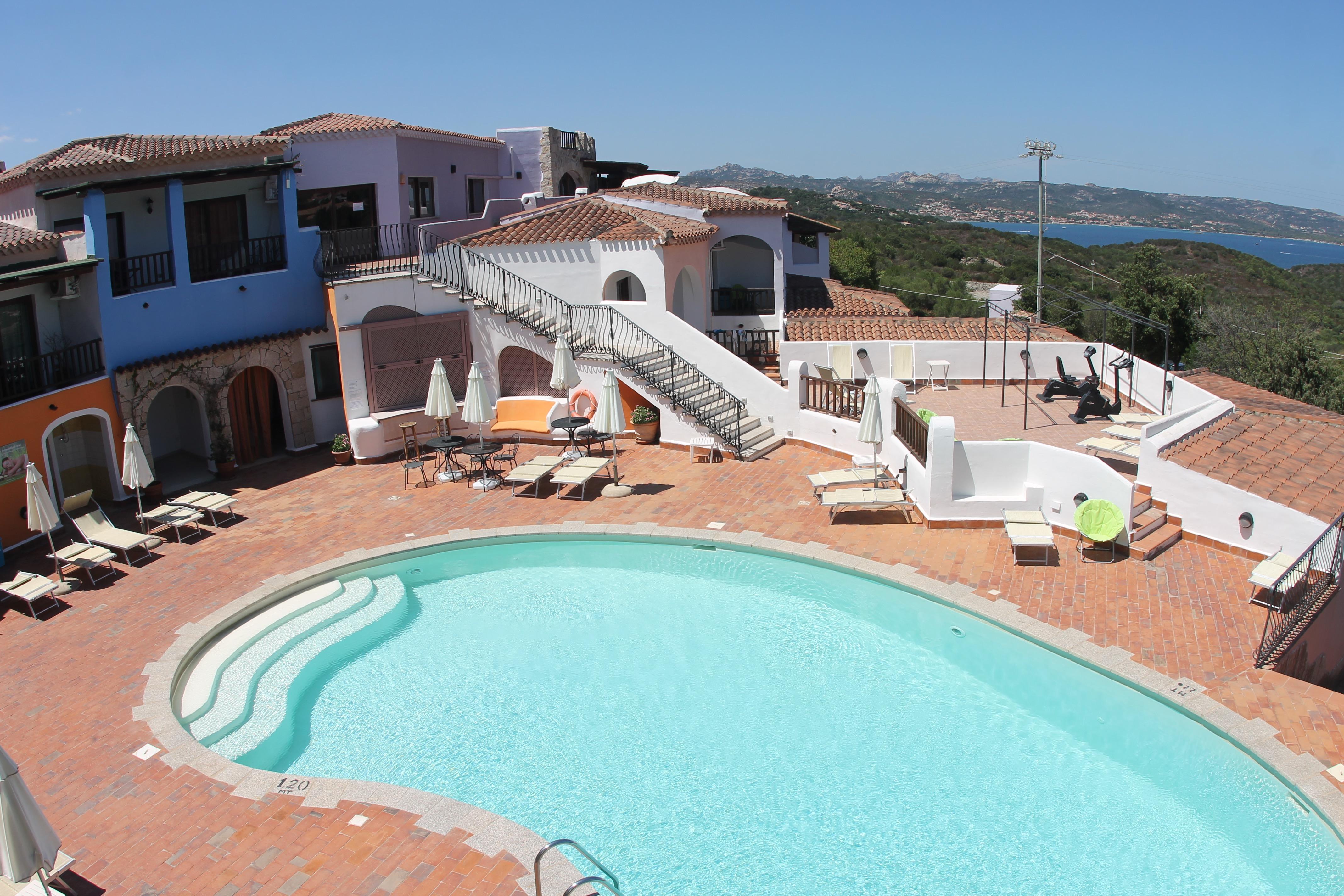 Hotel Li Graniti Baia Sardinia Exteriér fotografie