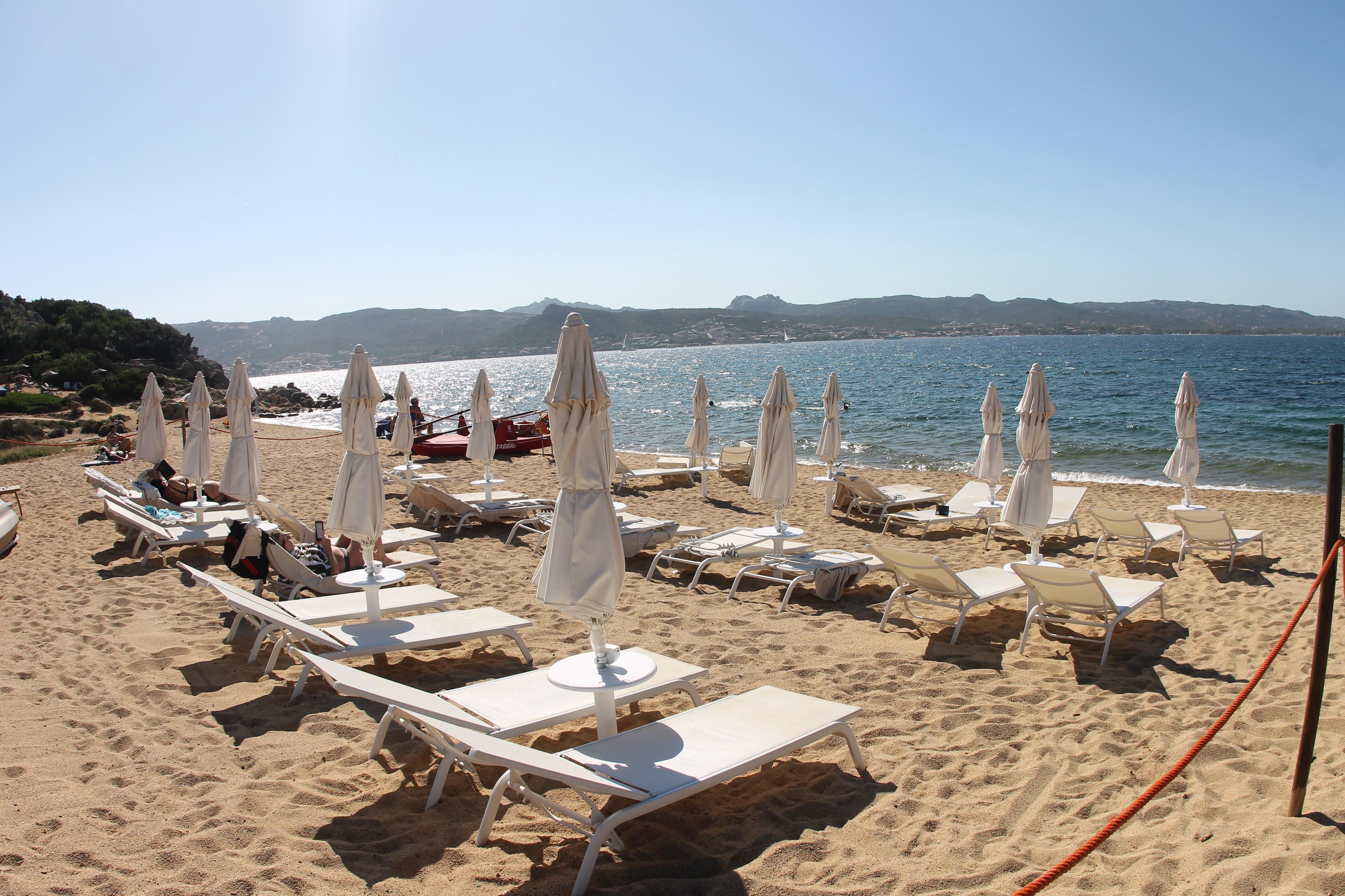 Hotel Li Graniti Baia Sardinia Exteriér fotografie