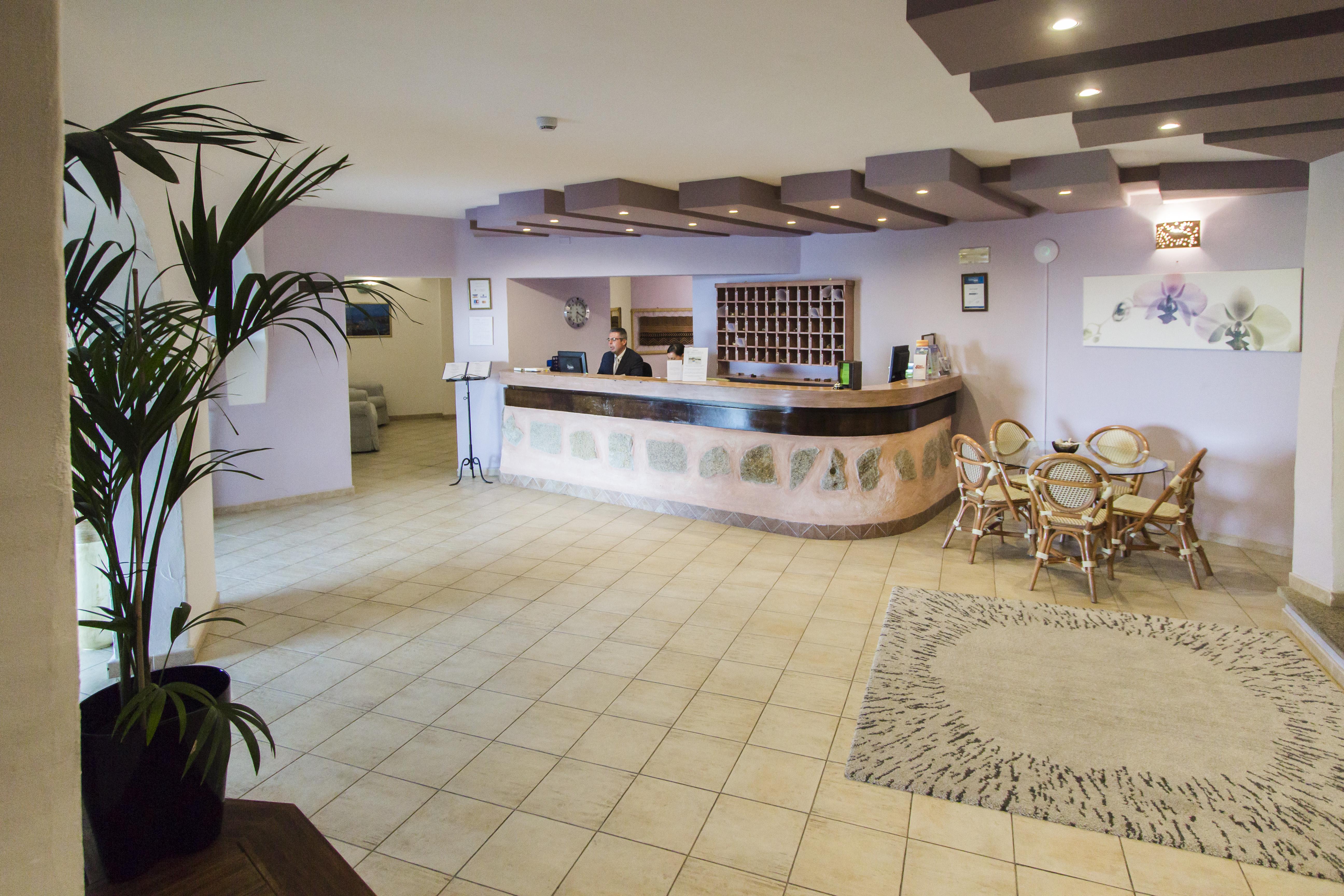 Hotel Li Graniti Baia Sardinia Exteriér fotografie