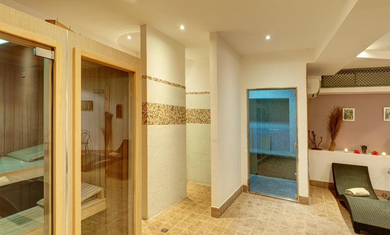 Hotel Li Graniti Baia Sardinia Exteriér fotografie