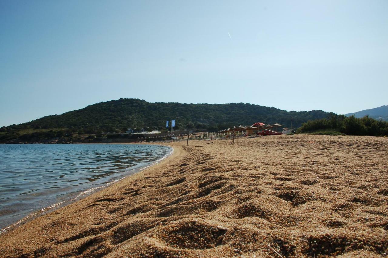 Hotel Li Graniti Baia Sardinia Exteriér fotografie